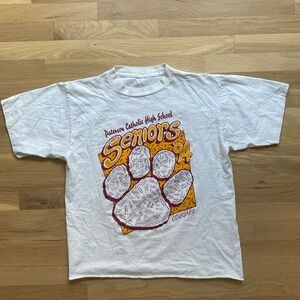 Size XL - Vintage 90s Cropped Graduation tee